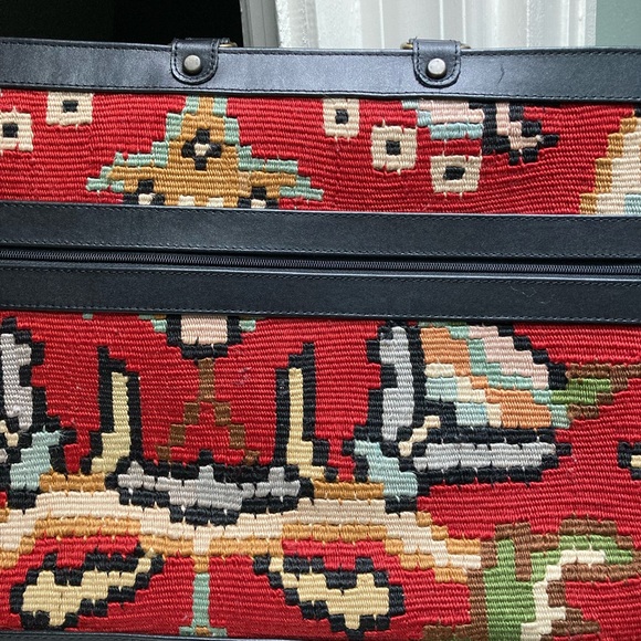Kilim Leather Bag by Yun Art - Picture 5 of 9